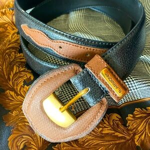 R. Armony black leather belt with brown detail. 33-37”